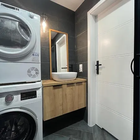 アパート Cozy Apart - Self Check-in 24h ヴロツワフ